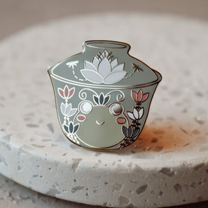 Frog Gaiwan Enamel Pin