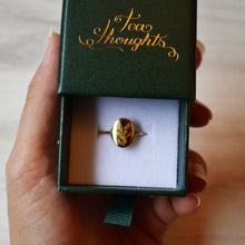 Camellia Sinensis Oval Ring