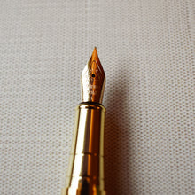 Fountain Pen- Camellia Sinensis Leaves & Flowers