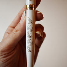 Fountain Pen- Camellia Sinensis Leaves & Flowers