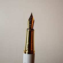 Fountain Pen- Camellia Sinensis Leaves & Flowers